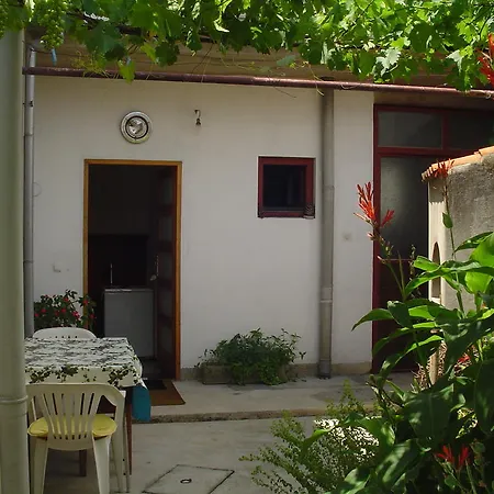 Ana&neso Пакоштане