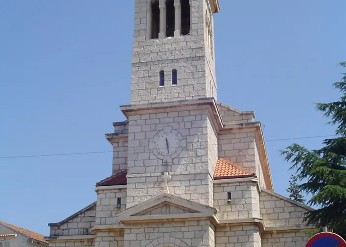 Ana&neso Пакоштане